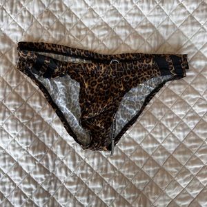 ANDREW CHRISTIAN Swim briefs SIZE M CHEETAH PRINT w/tags